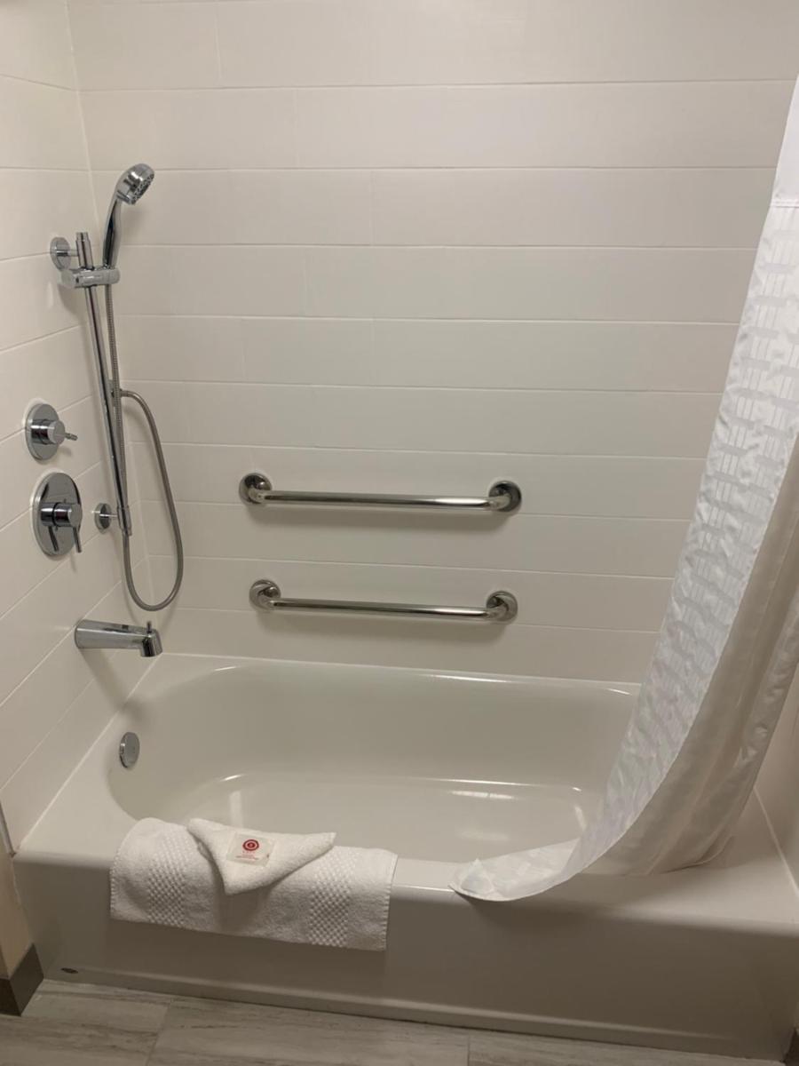 Room image 1